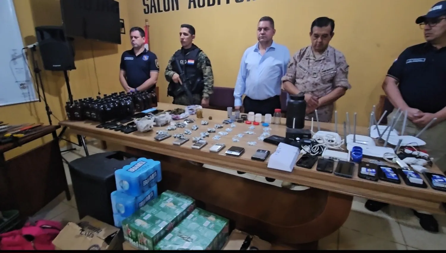 Requisa en la cárcel de Pedro Juan tras hurto de cinco pistolas: hallan drogas, armas y celulares