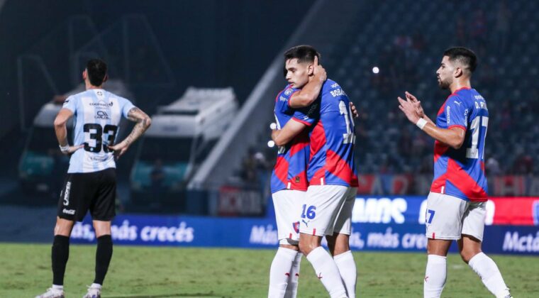 Cerro se aferra a la pelea por el título con nueva victoria