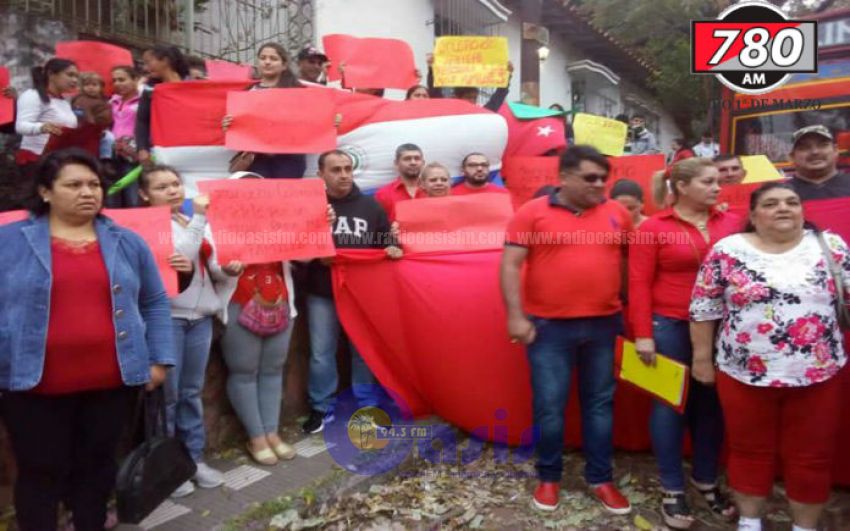 Colorados expresan apoyo a Mario Abdo y exigen renuncia de González Daher
