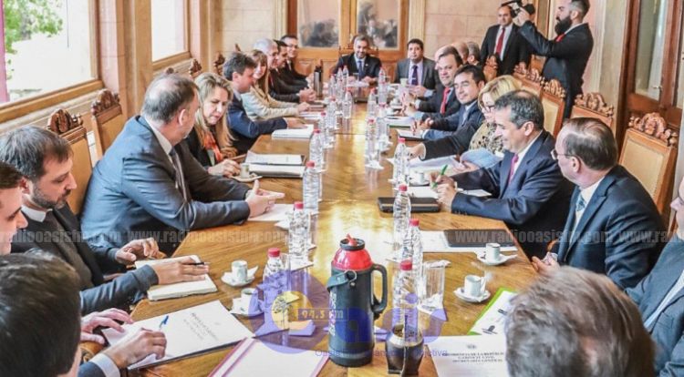 Casi 26.000 nuevos funcionarios públicos, en un año de gestión de Marito