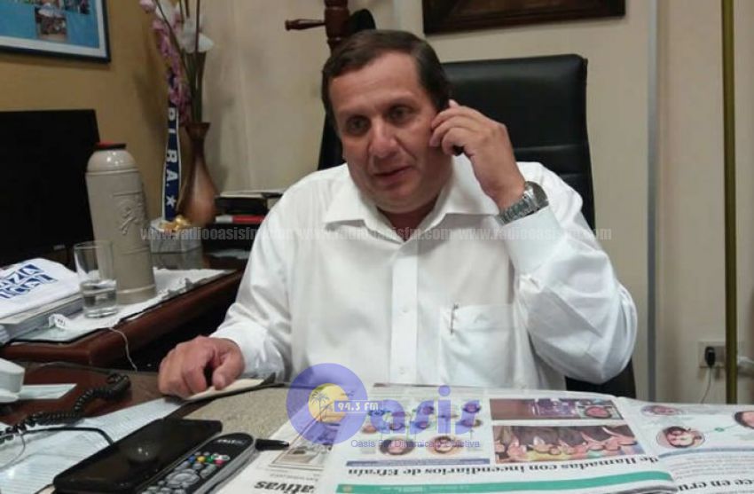 Diputado dijo que concejales debieron aceptar renuncia de McLeod