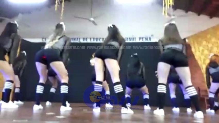 Bailes Hot en el CRE de PJC por el mes de las flores