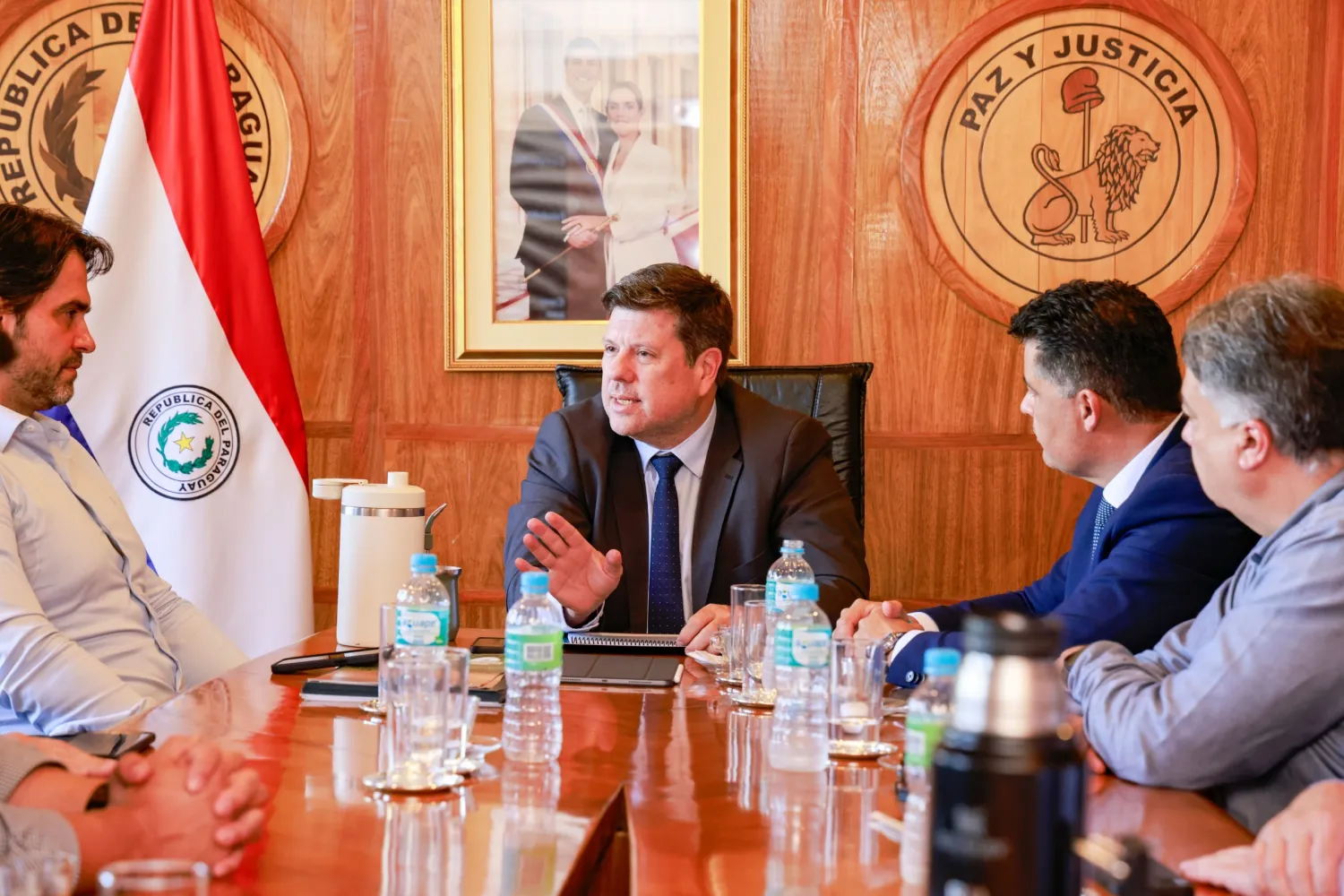 Empresa brasilera especialista en suelos anuncia inversión en Paraguay