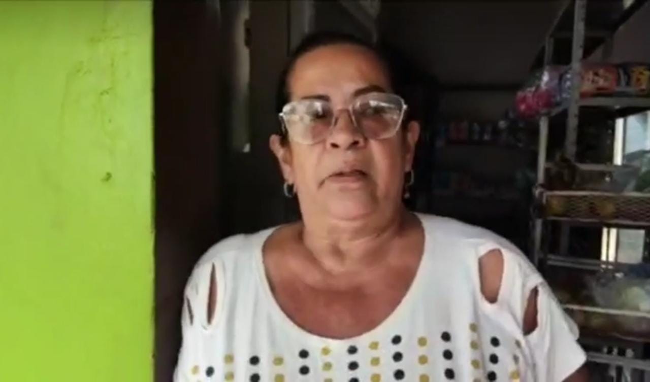 Asaltan a propietaria de una despensa