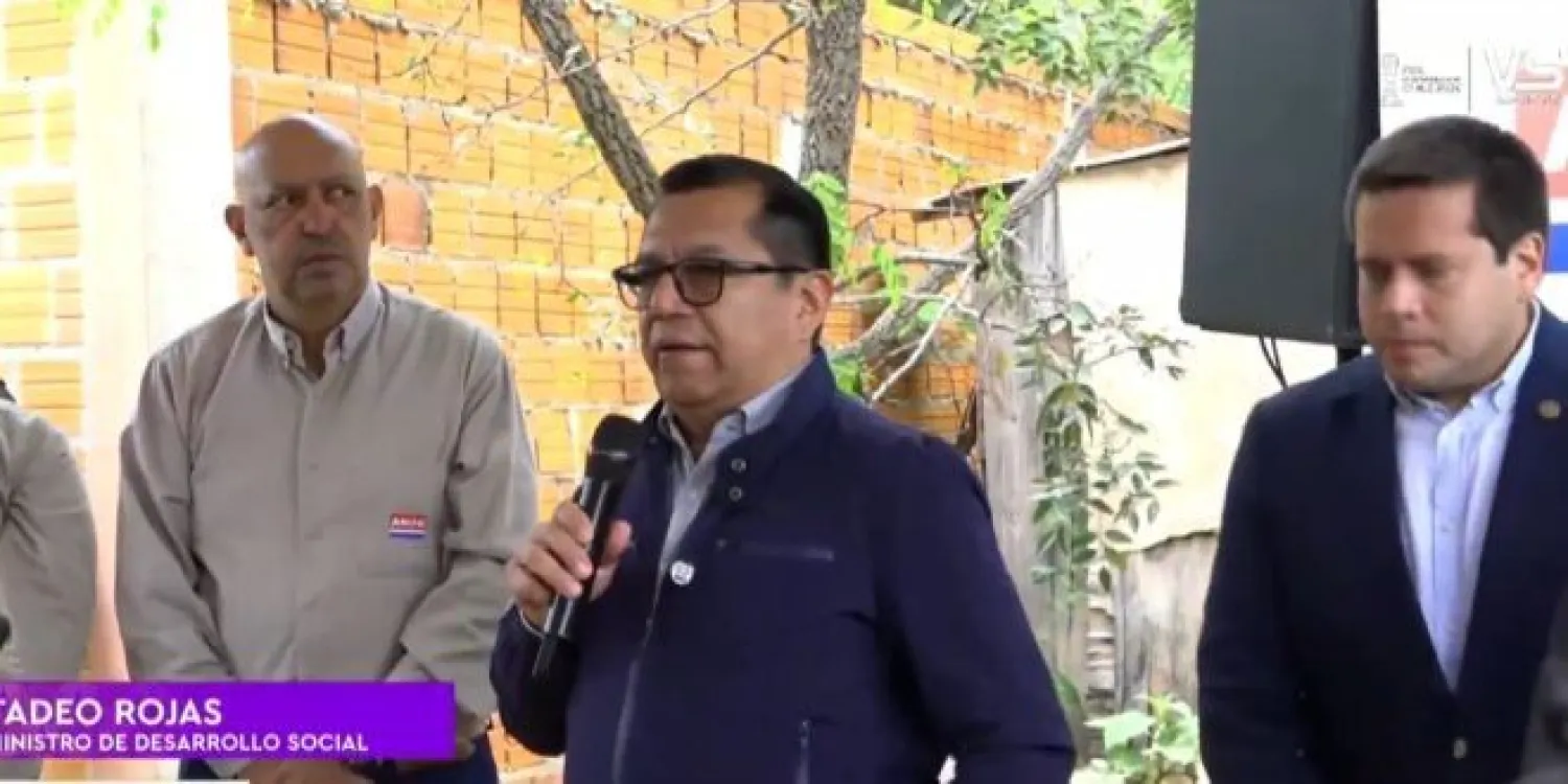 Ministro de Desarrollo Social respalda gestión de Peña y destaca entrega de viviendas sociales