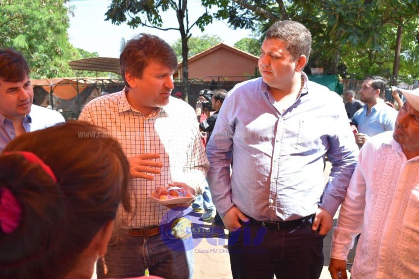 Ministro de Agricultura visitó Feria Libre en Pedro Juan