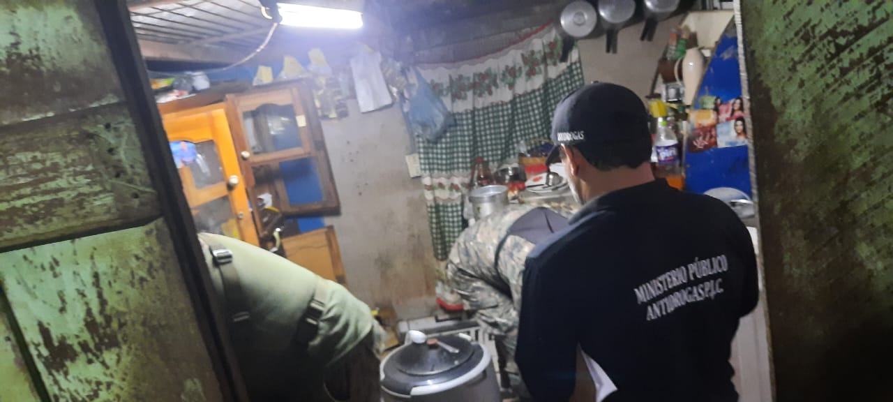 Joven con antecedentes es detenido por microtráfico