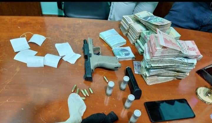 Policías se quedaron con un botín de G. 300 millones tras asalto