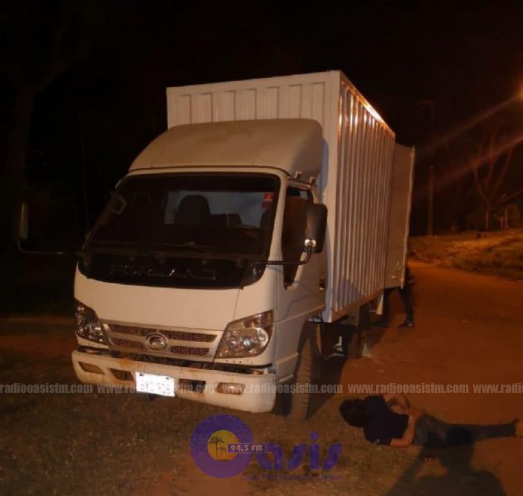 Interceptan camión con 2.000 kilos de marihuana en San Pedro