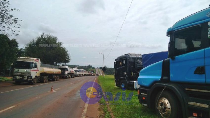 Camioneros y titular de Petropar se reunirán para tratar suba de gasoil