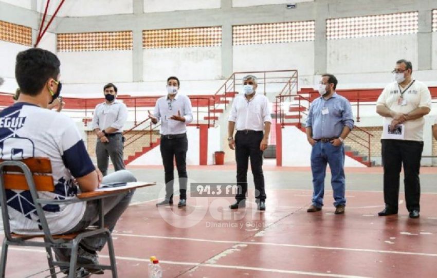 Más de 4.000 jóvenes rinden para acceder a becas de Itaipú