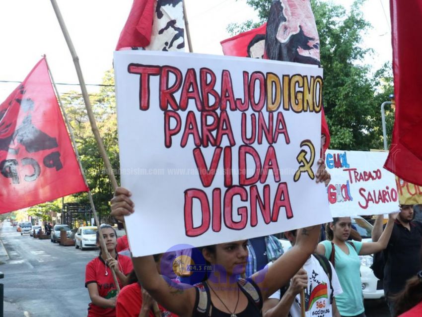 Trabajadores piden 30% de aumento