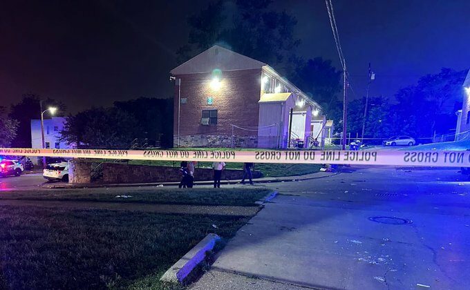 Dos muertos y decenas de heridos en un tiroteo en EEUU