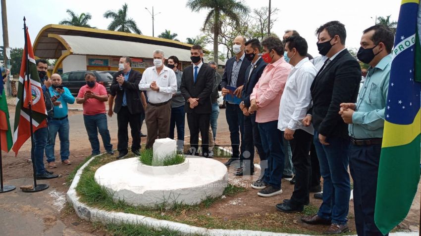 Mario Abdo y Jair Bolsonaro resaltan la reapertura de las fronteras