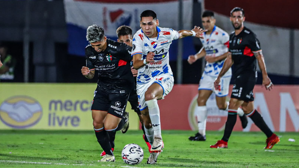 Nacional busca la hazaña en feudo chileno
