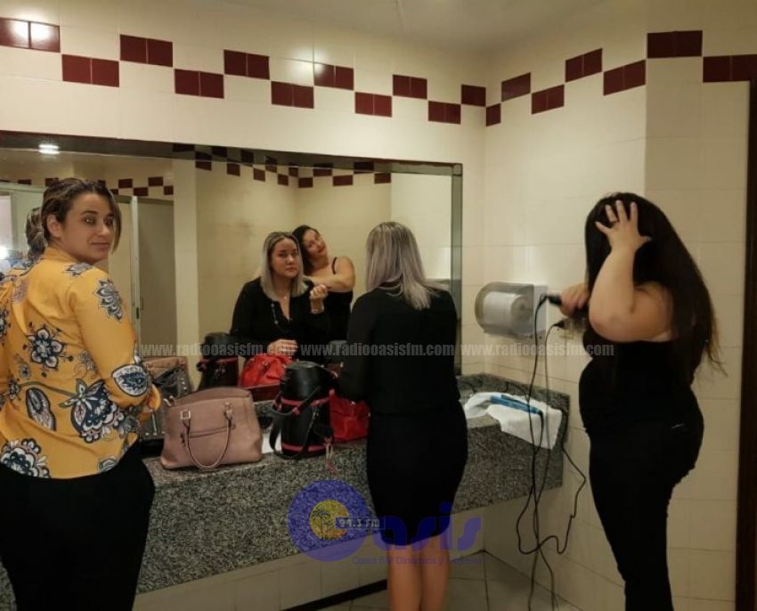 Copan baños de Diputados para hacerse planchita