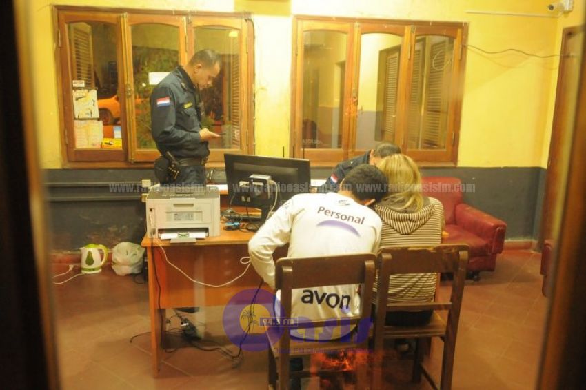 Policía detenido por supuesta extorsión y abuso sexual