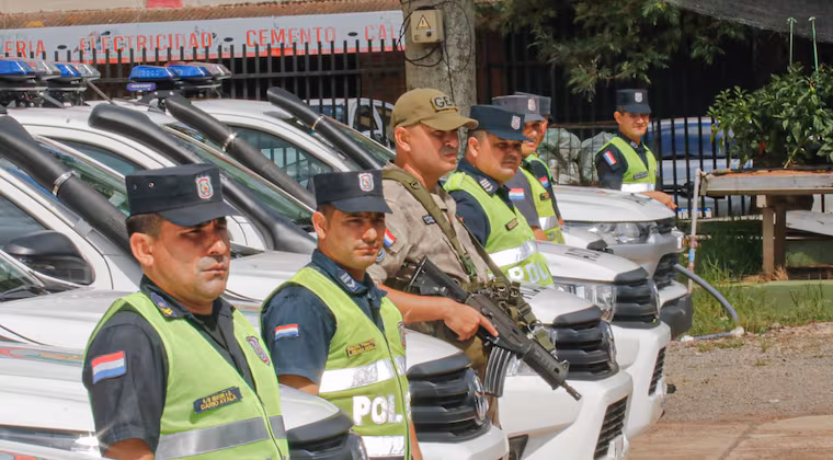 Egresan hoy 5.000 policías y se suman al trabajo en calle