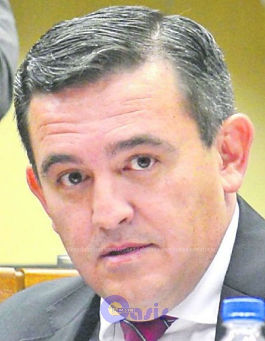 MEC: falta dinero para merienda y salarios