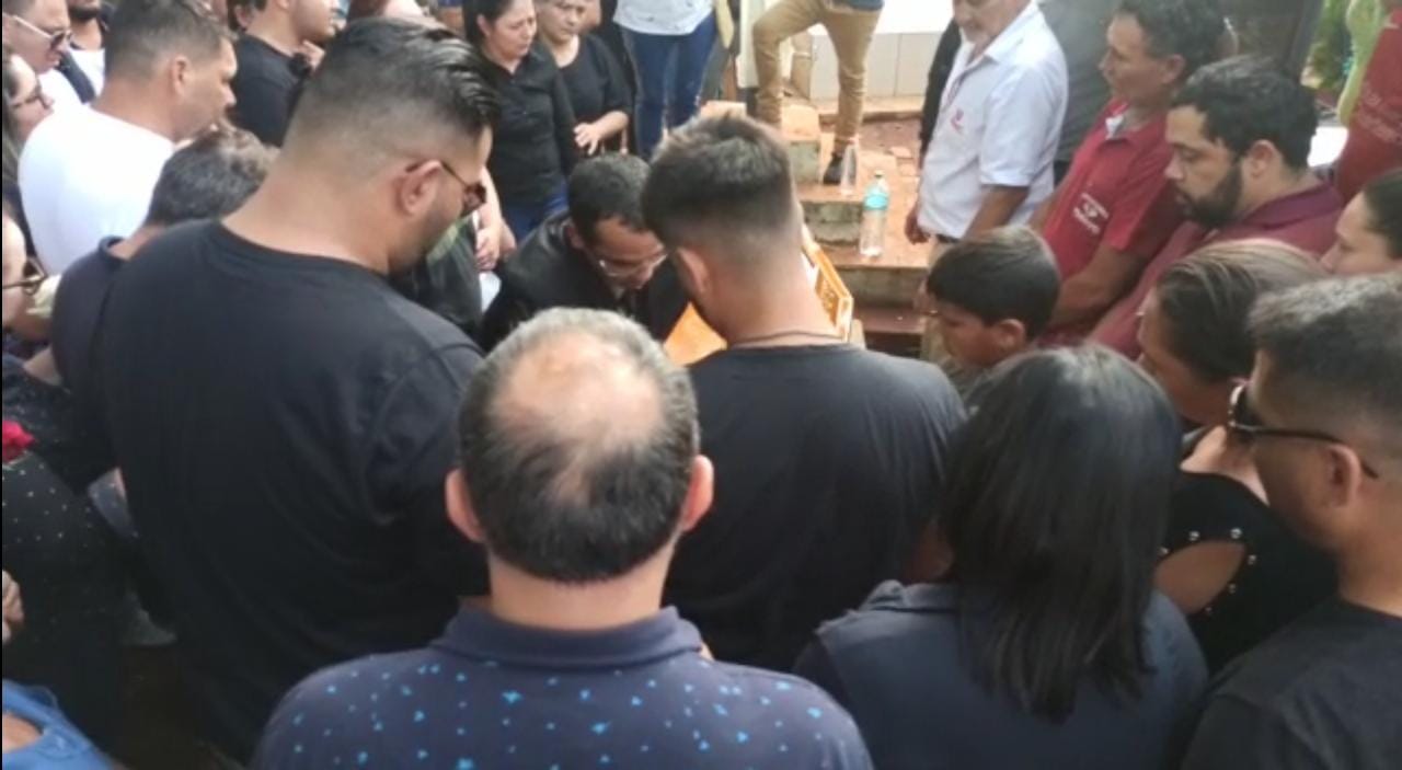 Dolor e impotencia: Dan el último Adiós a Alex