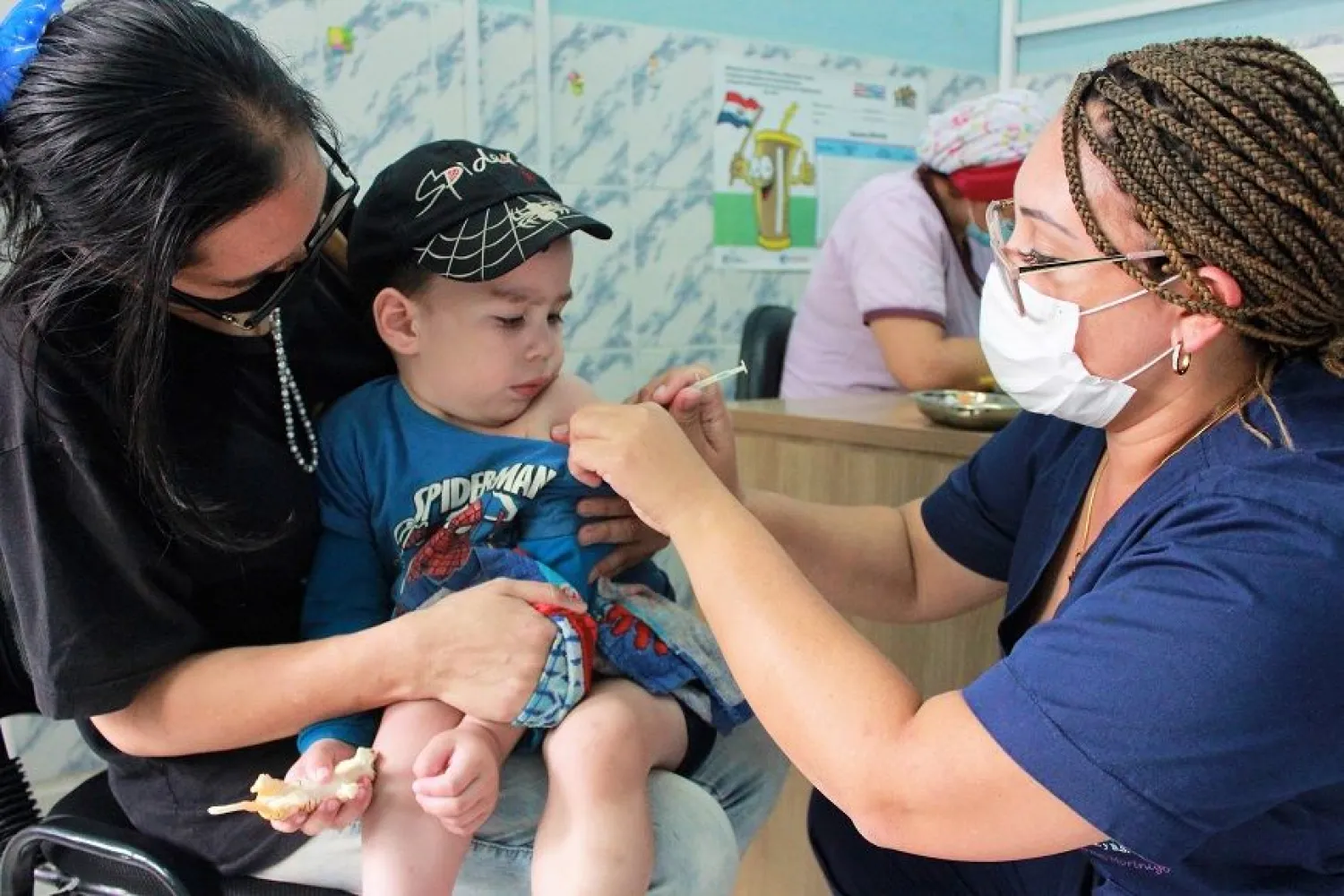 Paraguay se posiciona entre países líderes de la región en vacunación infantil
