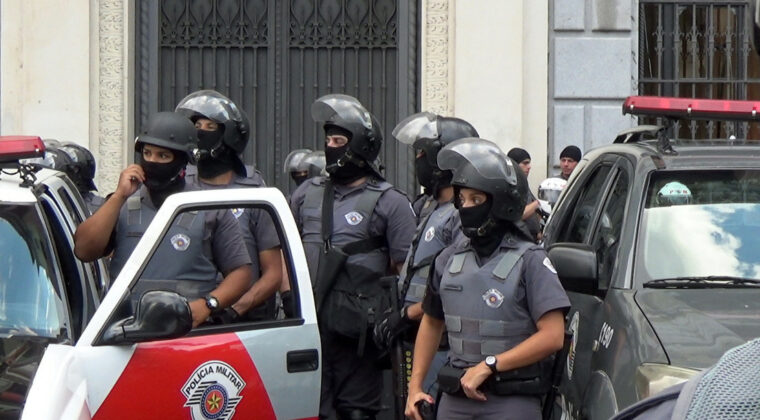 Adolescente apuñaló a docentes y alumnos en una escuela de Brasil
