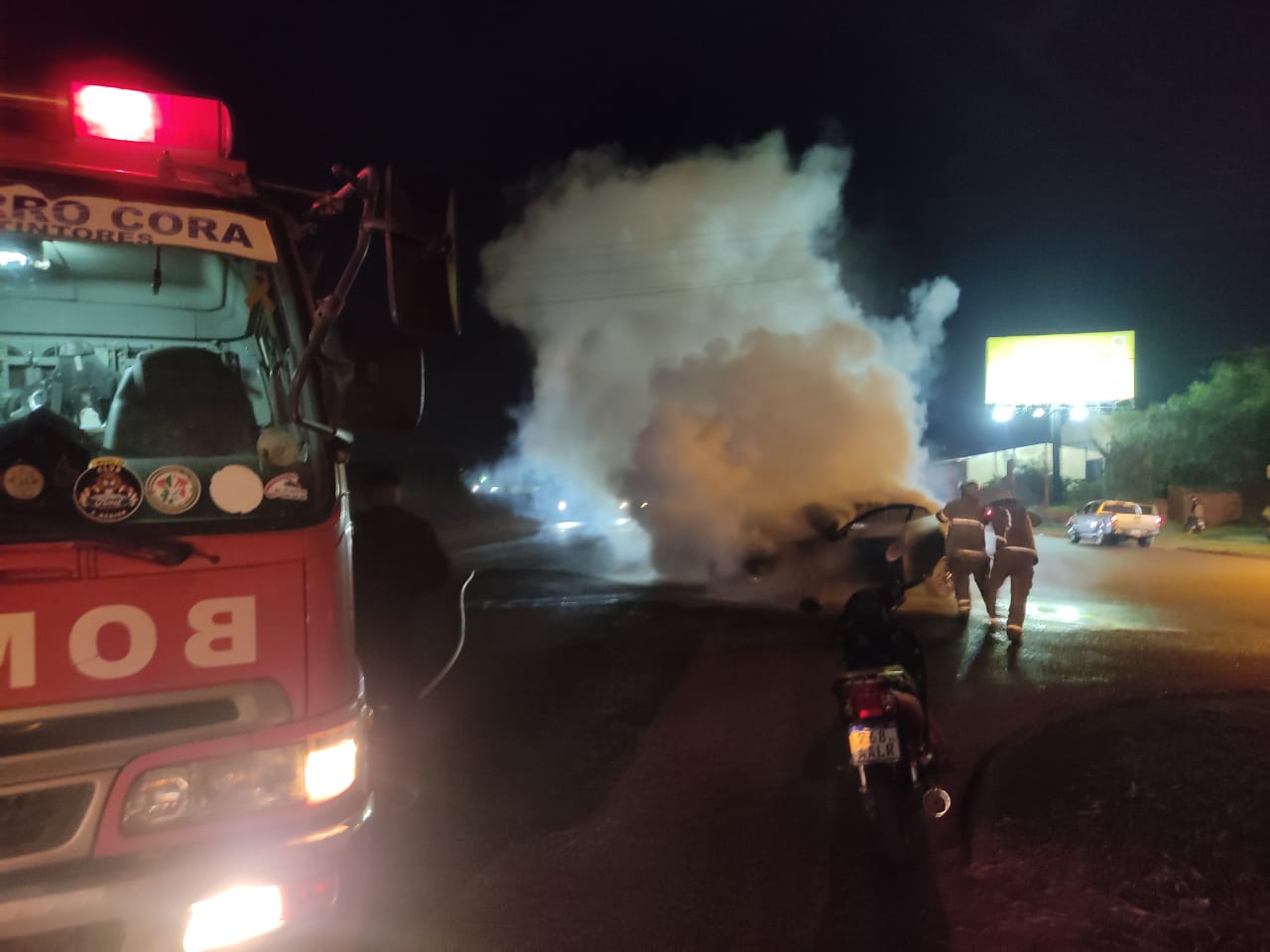 Automóvil se incendió sobre la RUTAPY 05