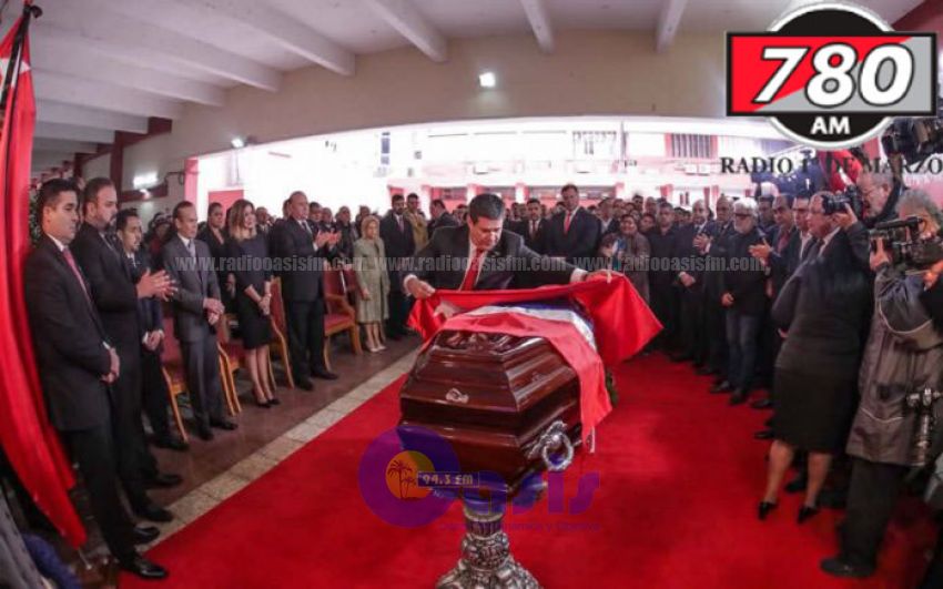 Colorados homenajean a Luis Gneiting en la Junta de Gobierno