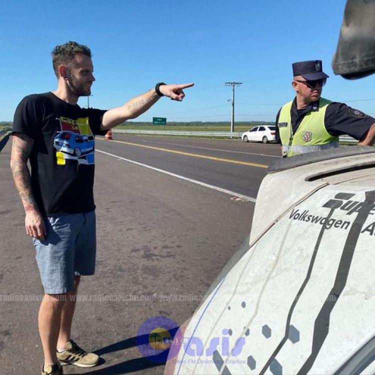 "Bienvenido amigo extranjero": Caminera recibe a visitantes pidiendo coimas