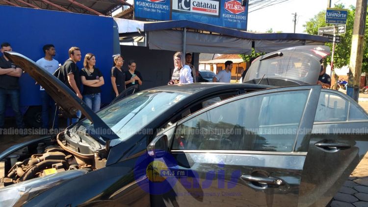 Intentan incendiar un vehículo en pleno centro de Pedro Juan