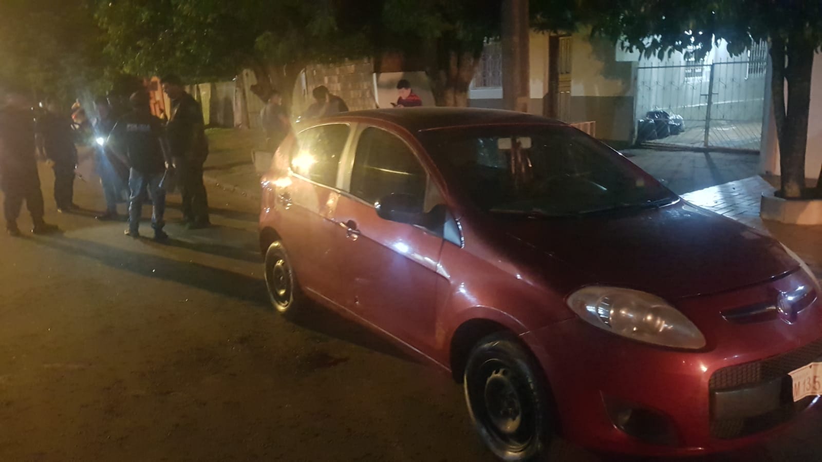 Con disparos de fusil, acribillan a un guardiacárcel