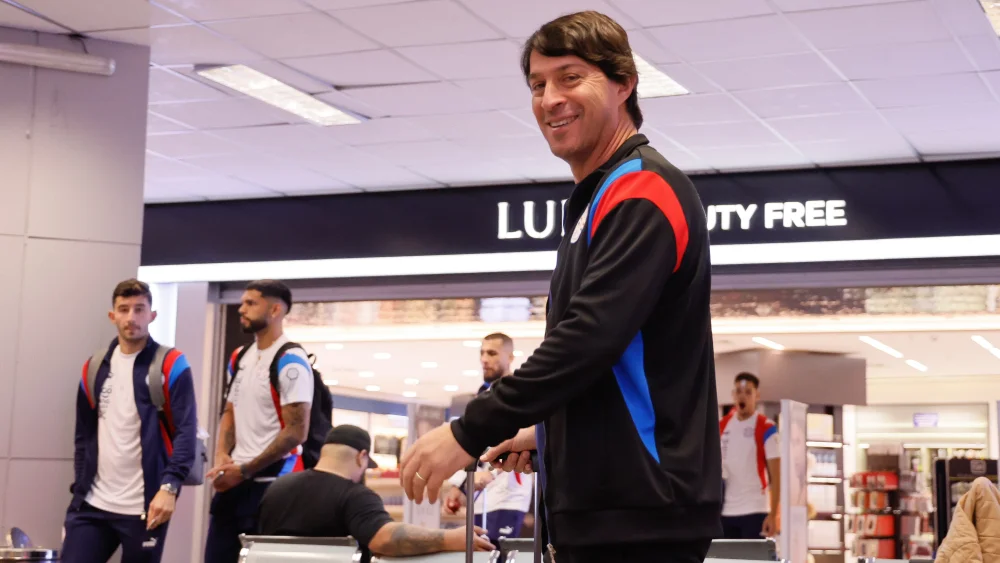 La Albirroja emprende vuelo rumbo a Lima