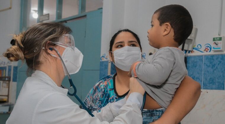 Instan a consultas inmediatas en caso de dificultad respiratoria