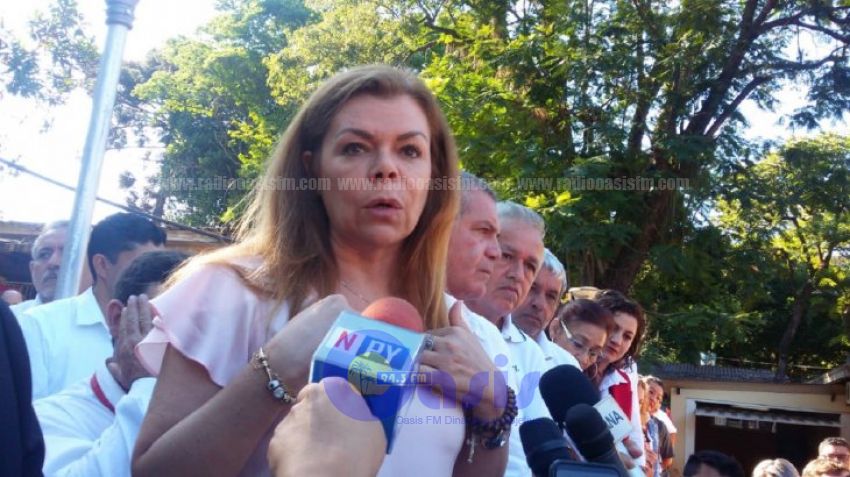 Concejal impide que McLeod retire su renuncia