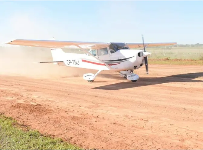 Roban una avioneta en un asalto tipo comando en San Alberto