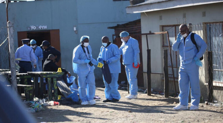 Mueren 16 personas por fuga de gas en Sudáfrica