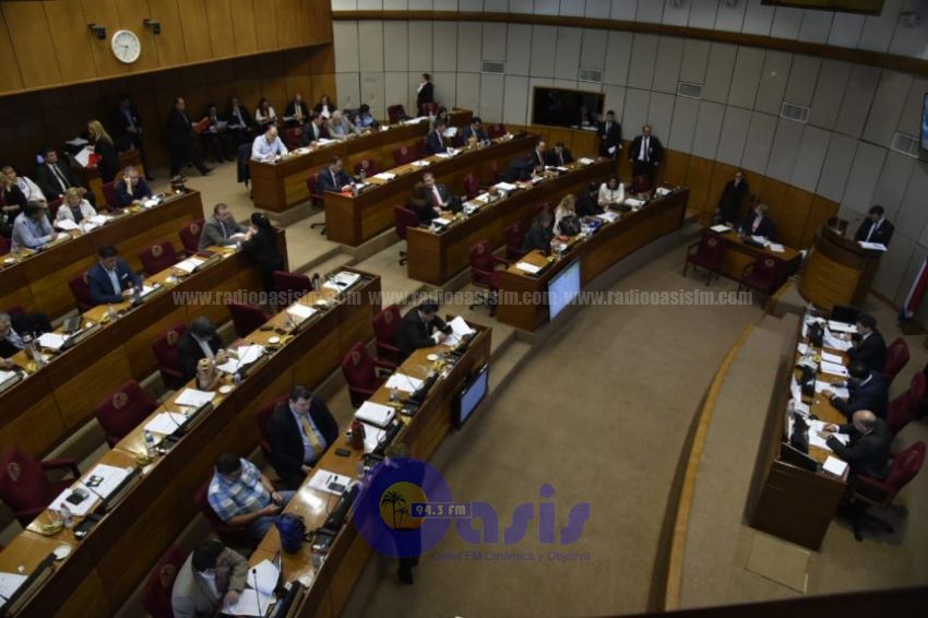 Por temor a multa, senadores vuelven a ser puntuales