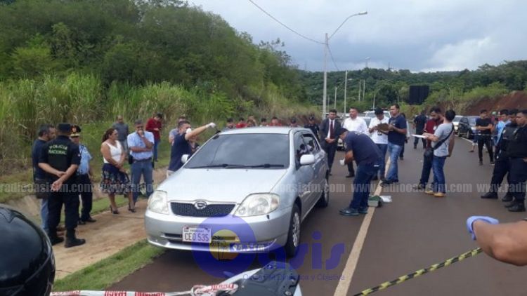 Hallan a dos mujeres muertas en un vehículo