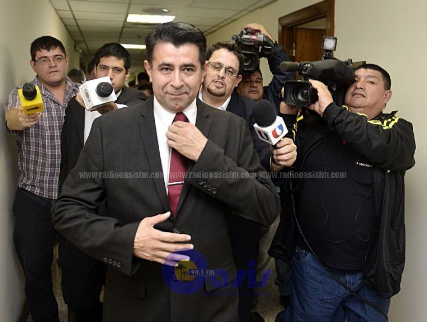 Excomandante padece de oportuno virus