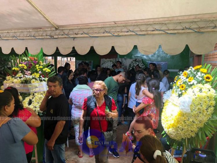 Cientos de personas asisten al velatorio de Brunito en el Este