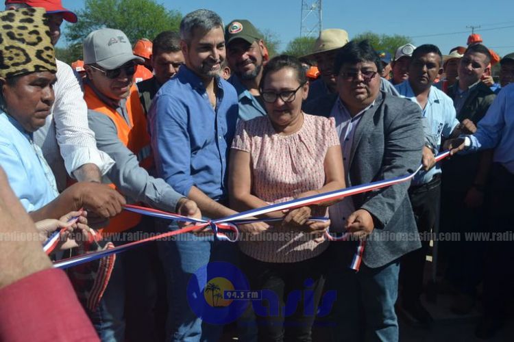 Abdo Benítez inaugura tramo 20 de la Bioceánica en Carmelo Peralta