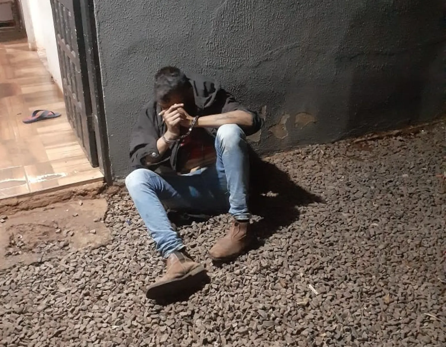 Aprehenden a hombre en flagrancia tras intento de asalto en vivienda del barrio Jardín Aurora