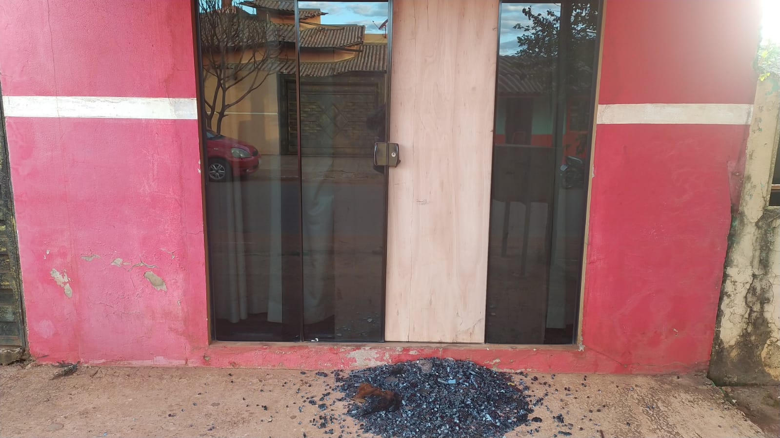 Peluquero fue víctima de robo de su camioneta y otros objetos