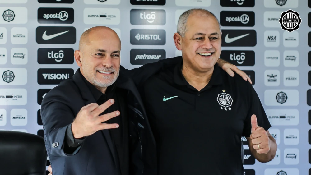 Miguel Cardona confirma los cuatro primeros refuerzos de Olimpia