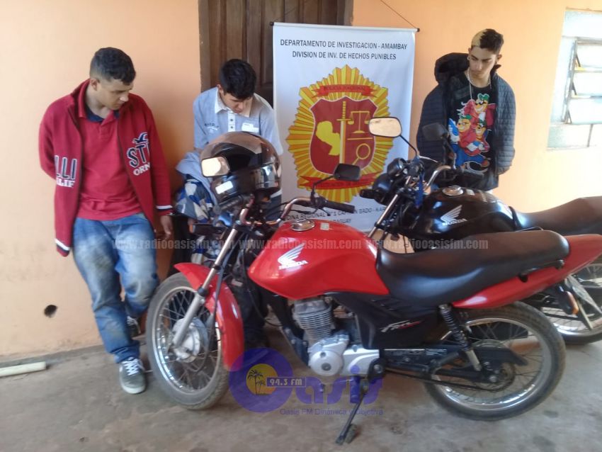 Detienen a tres presuntos asaltantes en la Colonia Umbu