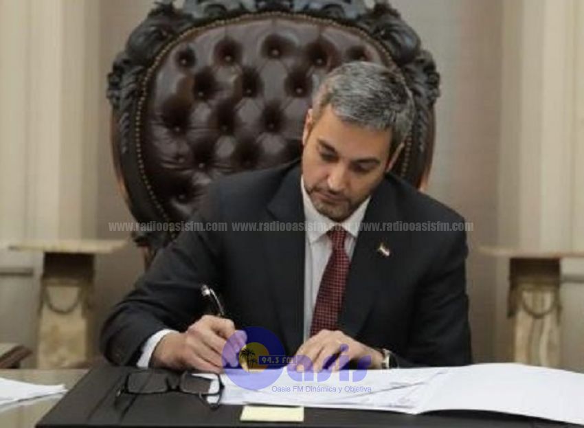 Ejecutivo decreta asueto el 24 y 31 de diciembre