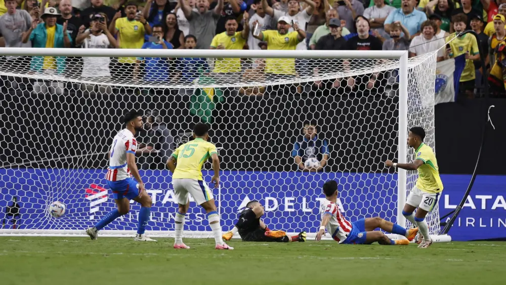 Paraguay es goleado por Brasil y queda fuera de la Copa América