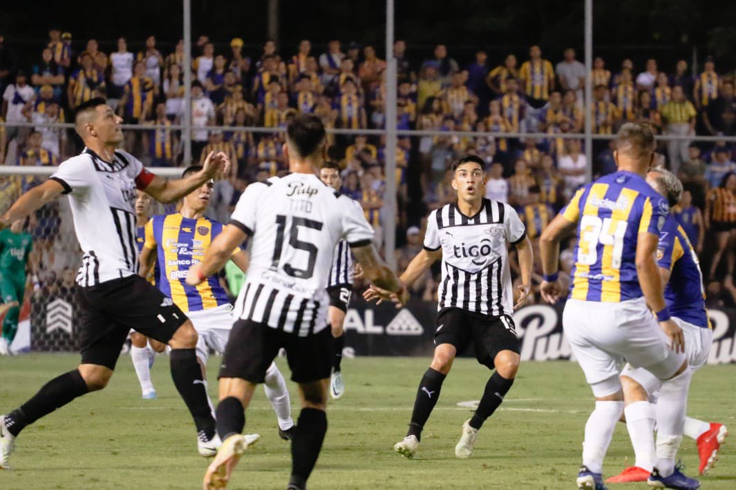 Luque recibe al puntero Libertad