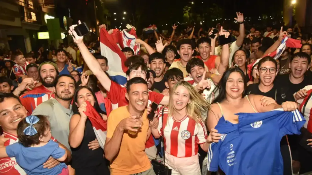 “Por ahí se viene una sorpresa el viernes”: Peña sobre posible feriado por clasificación albirroja