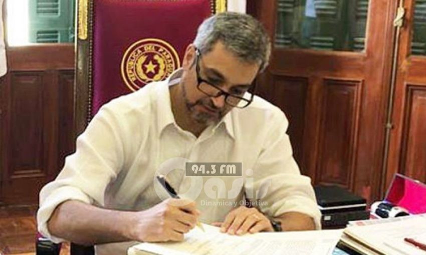 Rige decreto que extiende medidas sanitarias hasta fin de mes